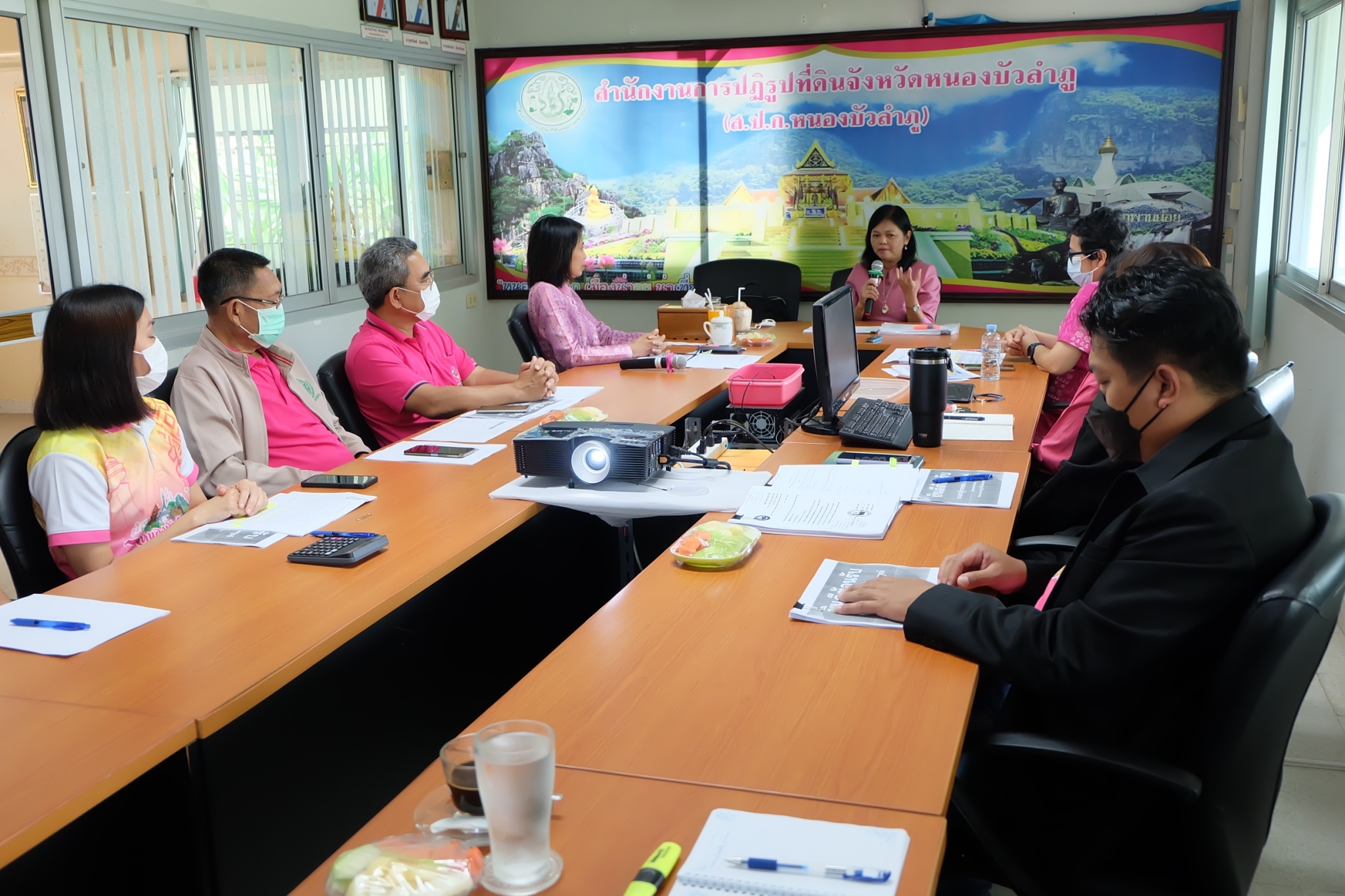 title - ผู้ตรวจราชการ ส.ป.ก. (เขตตรวจราชการที่ 10 ,11 ,12) ประชุมติดตามผลการดำเนินงานตามแผนการตรวจราชการ ส.ป.ก. ประจำปีงบประมาณ พ.ศ. 2566 รอบที่ 2 เขตตรวจราชการที่ 10 ณ ส.ป.ก.หนองบัวลำภู